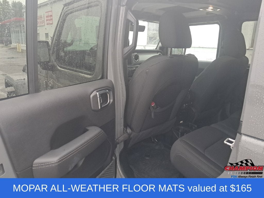 2020 Jeep Wrangler Unlimited Sahara 4x4