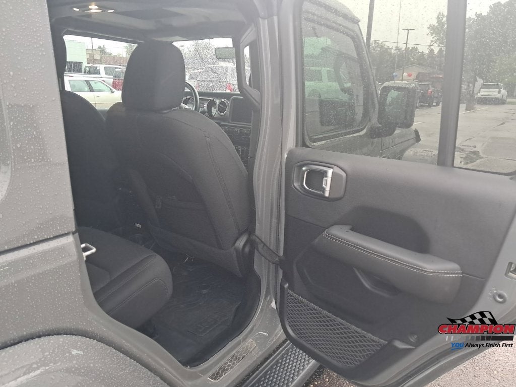 2020 Jeep Wrangler Unlimited Sahara 4x4