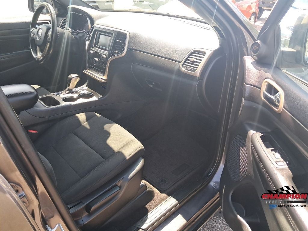 2016 Jeep Grand Cherokee Laredo