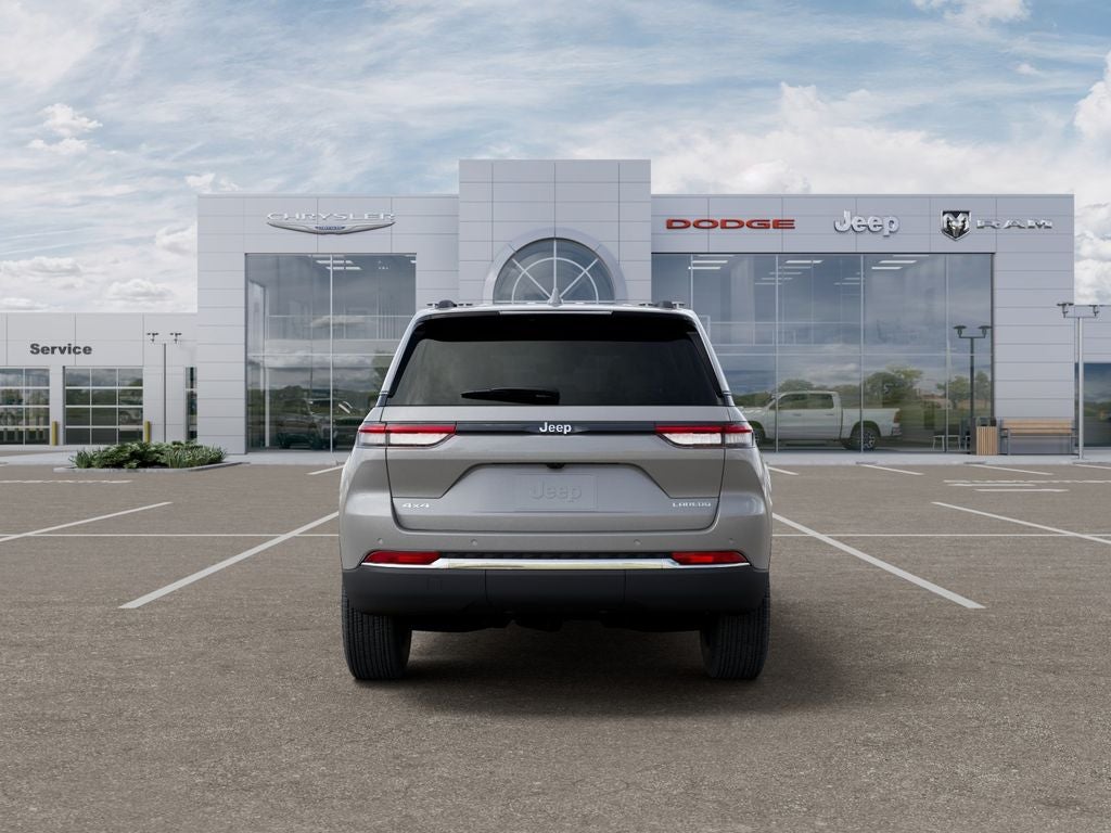 2026 Jeep Grand Cherokee GRAND CHEROKEE LAREDO X 4X4