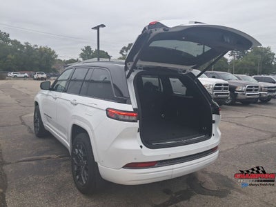 2026 Jeep Grand Cherokee Summit 4x4