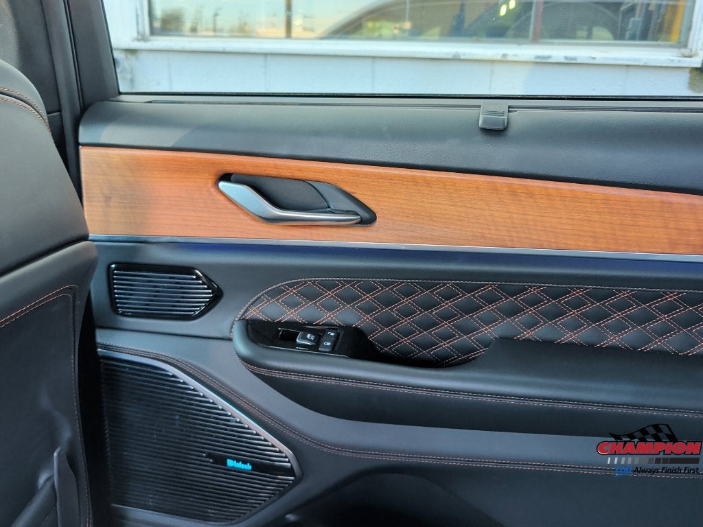 2023 Jeep Grand Cherokee L Summit Reserve 4x4