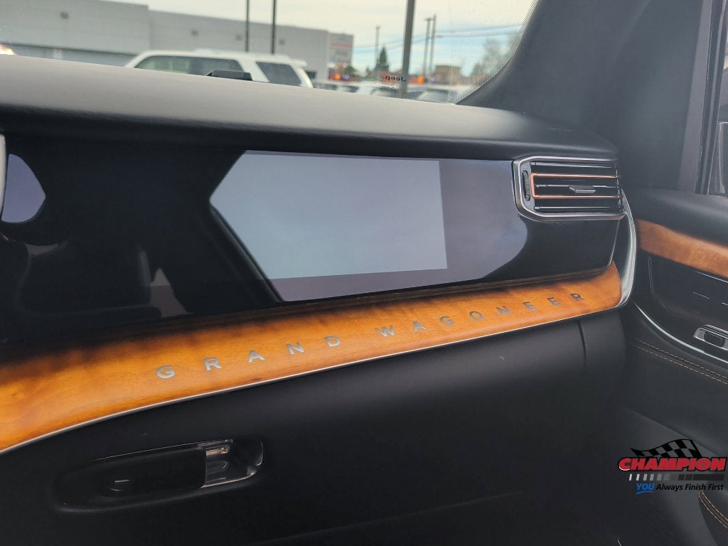 2022 Jeep Grand Wagoneer Series III