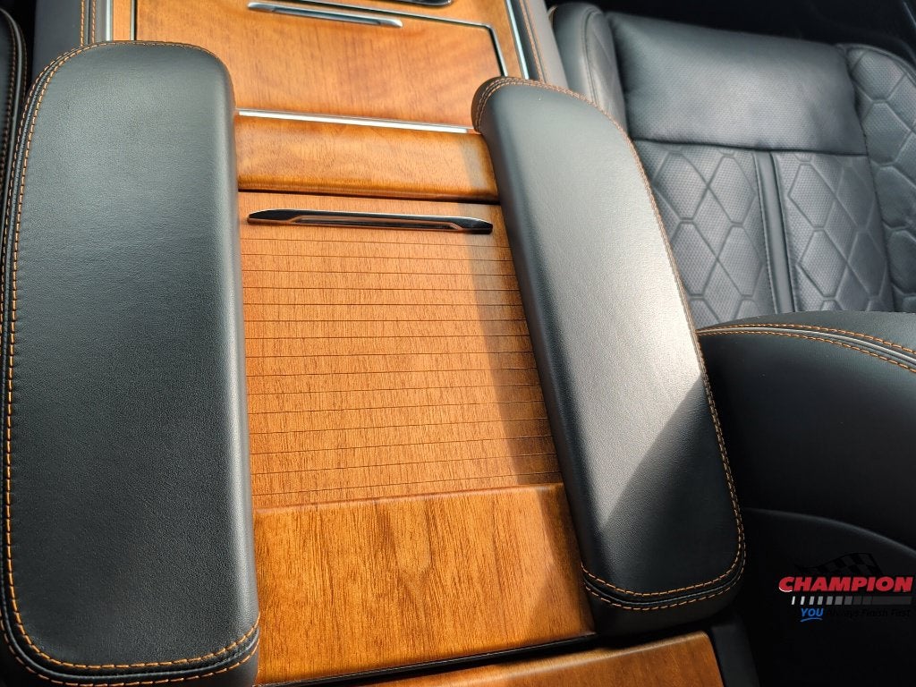 2022 Jeep Grand Wagoneer Series III