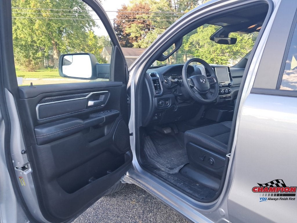 2025 RAM 1500 Big Horn Crew Cab 4x4 5'7' Box