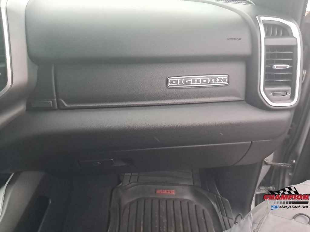 2019 RAM 1500 Big Horn/Lone Star Crew Cab 4x4 5'7' Box