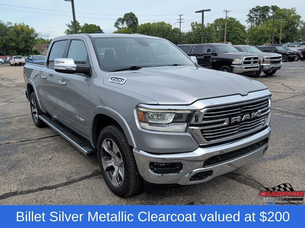 2019 RAM 1500 Laramie Crew Cab 4x4 5'7' Box