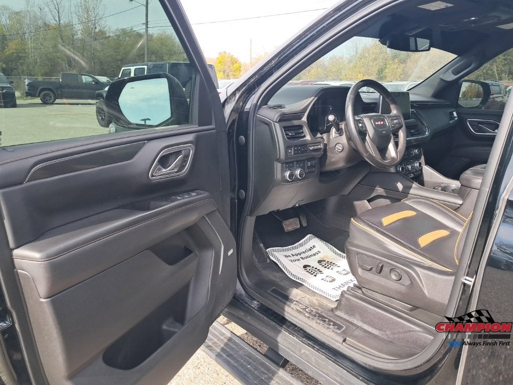 2021 GMC Yukon XL AT4