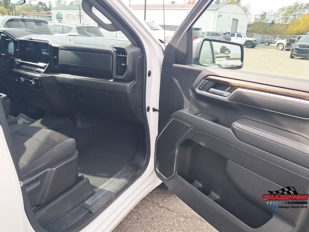 2023 GMC Sierra 1500 SLE