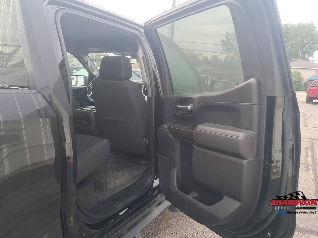 2021 Chevrolet Silverado 1500 4WD Crew Cab Short Bed RST
