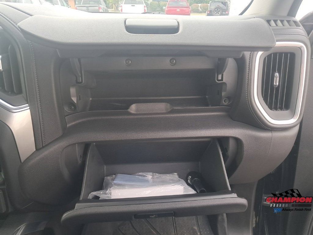 2021 Chevrolet Silverado 1500 4WD Crew Cab Short Bed RST