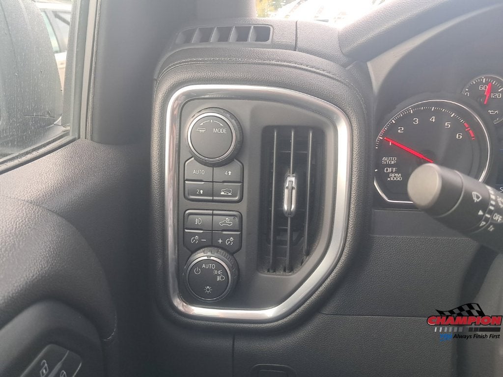 2021 Chevrolet Silverado 1500 4WD Crew Cab Short Bed RST