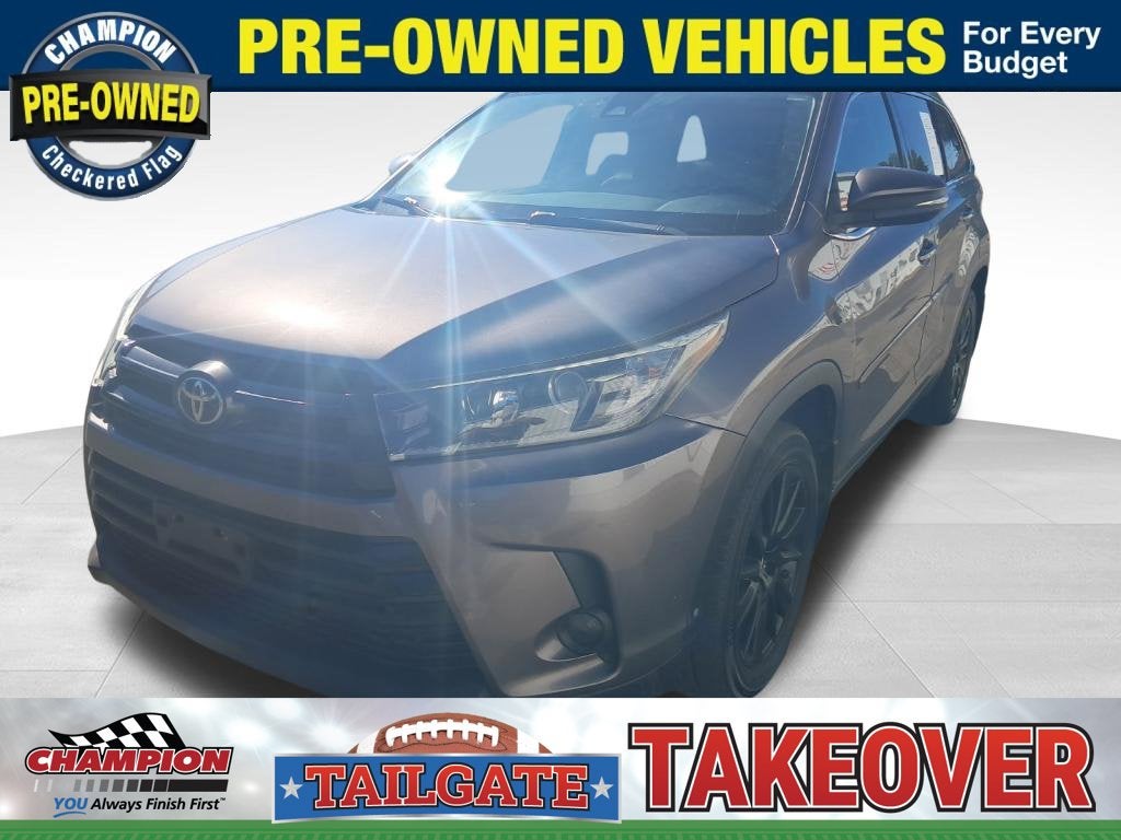 2019 Toyota Highlander SE
