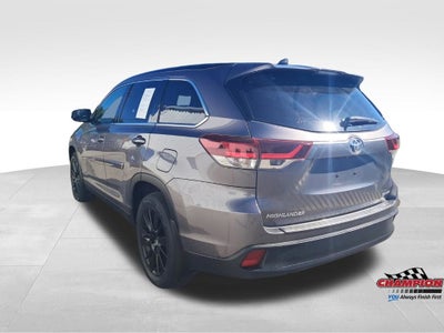 2019 Toyota Highlander SE