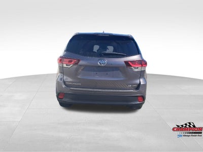2019 Toyota Highlander SE