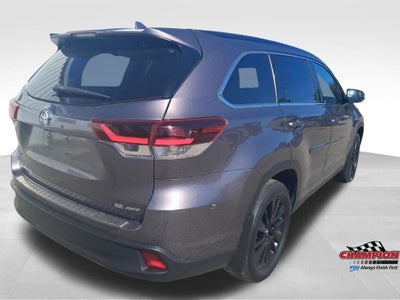 2019 Toyota Highlander SE