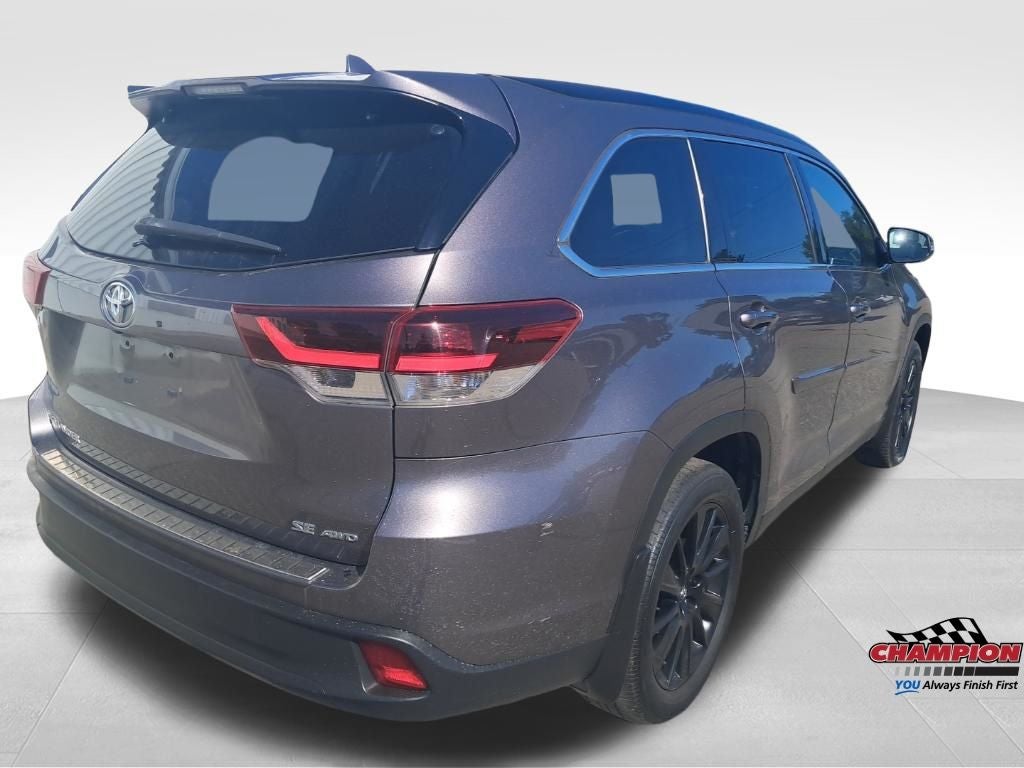 2019 Toyota Highlander SE