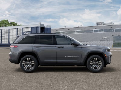 2027 Jeep Grand Cherokee GRAND CHEROKEE LIMITED 4X4