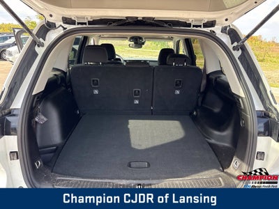 2023 Jeep Grand Cherokee Laredo