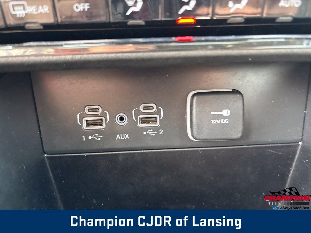 2023 Jeep Grand Cherokee Laredo