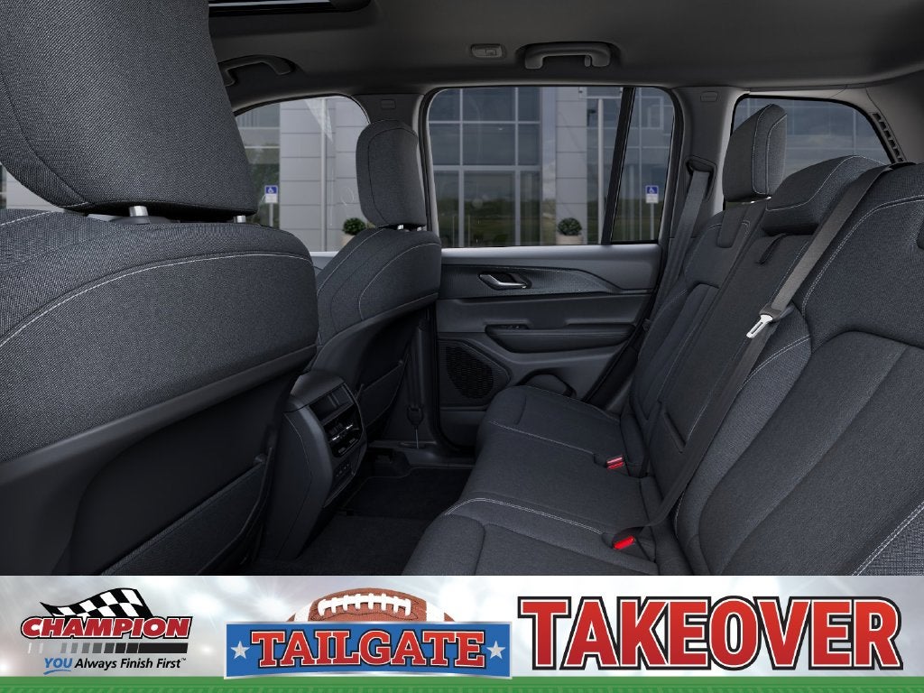 2027 Jeep Grand Cherokee GRAND CHEROKEE LAREDO X 4X4