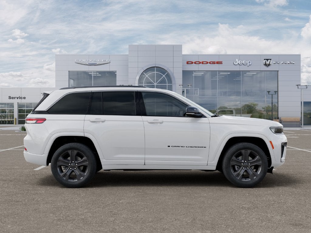 2027 Jeep Grand Cherokee GRAND CHEROKEE LIMITED RESERVE 4X4