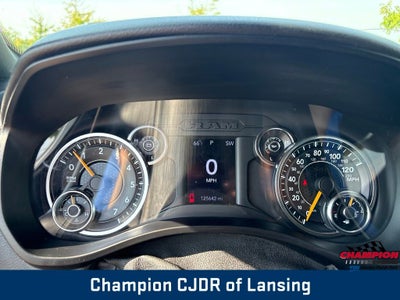 2021 RAM 1500 Big Horn Crew Cab 4x4 5'7' Box