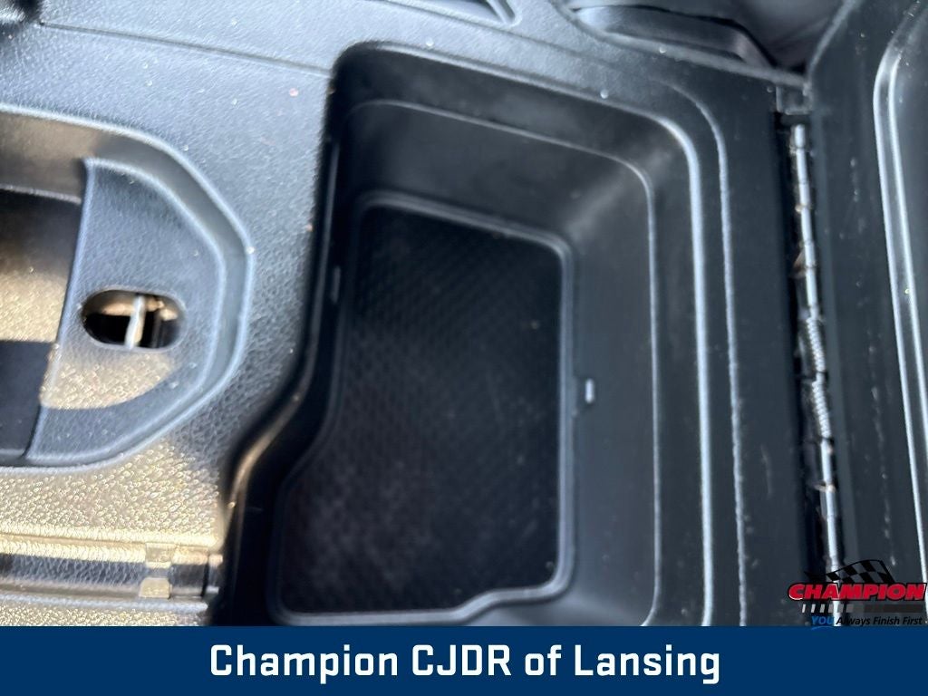 2021 RAM 1500 Big Horn Crew Cab 4x4 5'7' Box