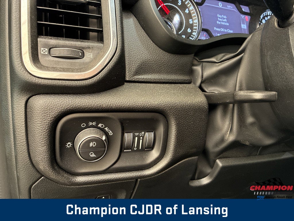 2023 RAM 1500 Laramie Crew Cab 4x4 5'7' Box