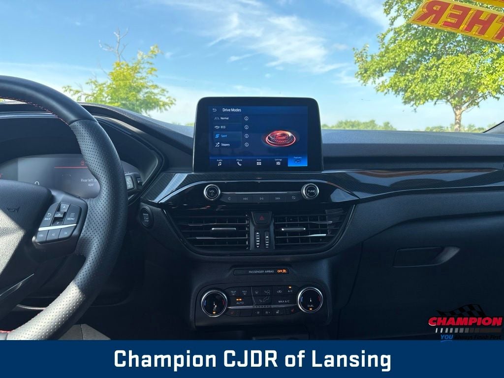 2025 Ford Escape ST-Line Select