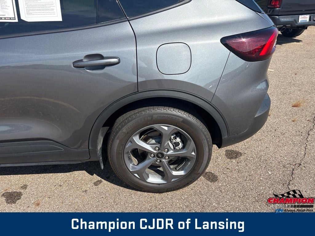 2025 Ford Escape ST-Line Select