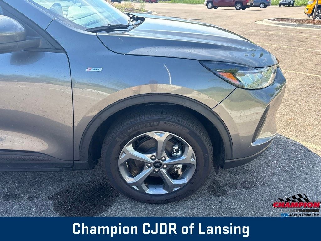 2025 Ford Escape ST-Line Select
