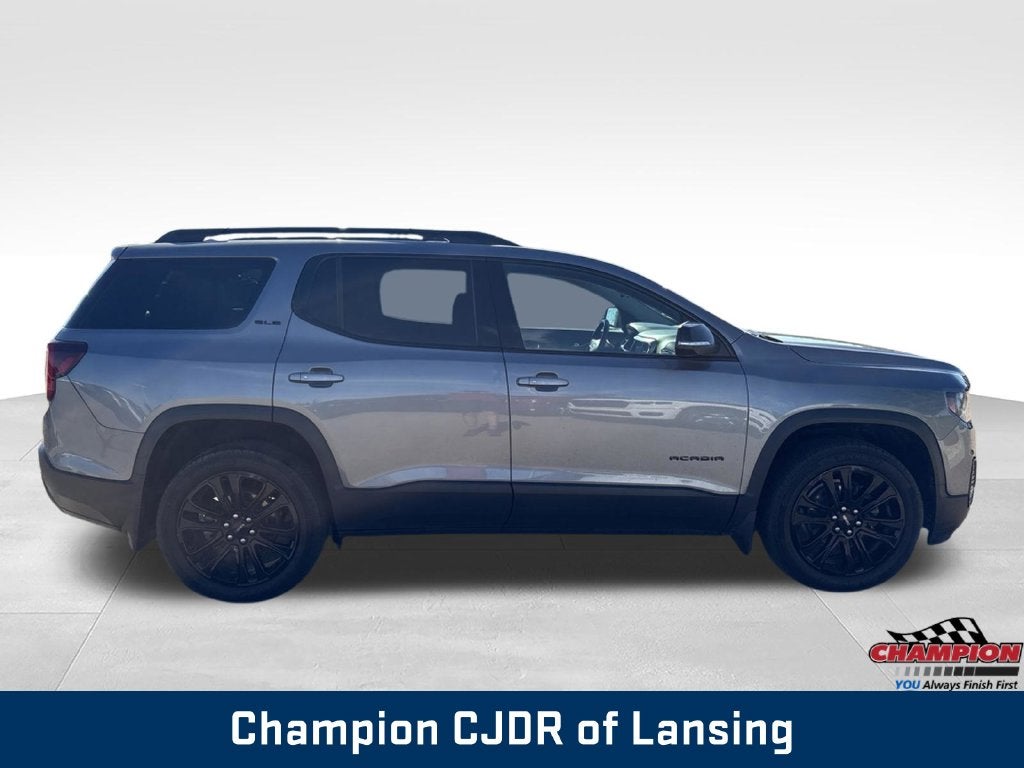 2022 GMC Acadia SLE