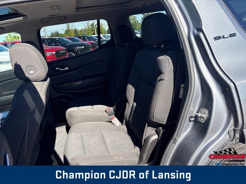 2022 GMC Acadia SLE