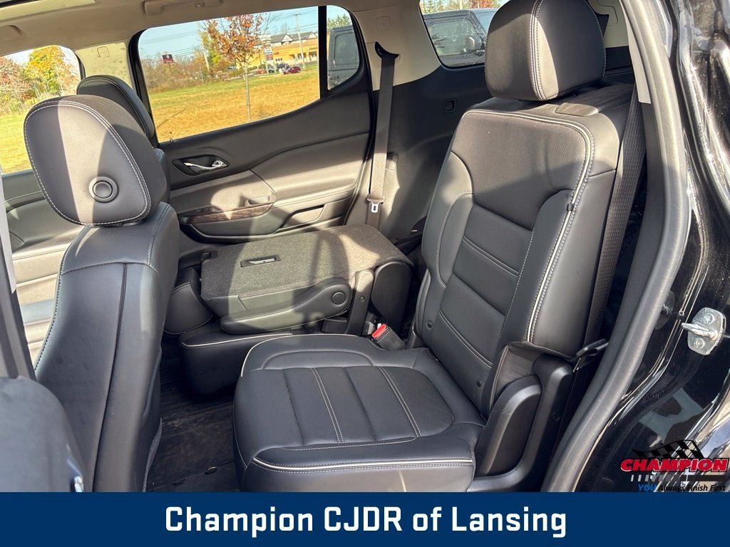 2022 GMC Acadia AWD Denali