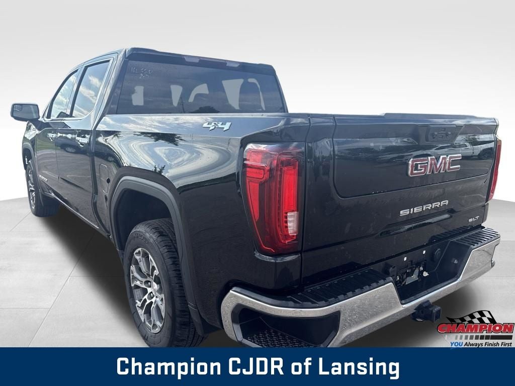 2025 GMC Sierra 1500 4WD Crew Cab Short Box SLT