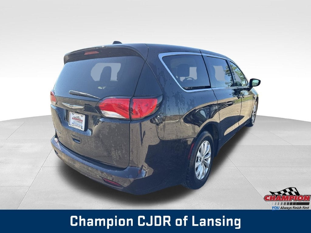 2017 Chrysler Pacifica Touring