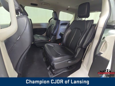 2023 Chrysler Pacifica Hybrid Touring L