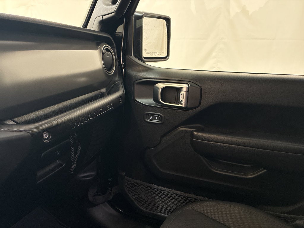2023 Jeep Wrangler 2-Door Willys 4x4