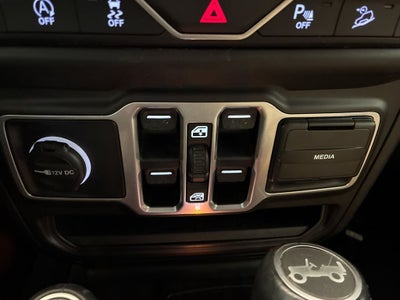2018 Jeep Wrangler Unlimited Sahara 4x4