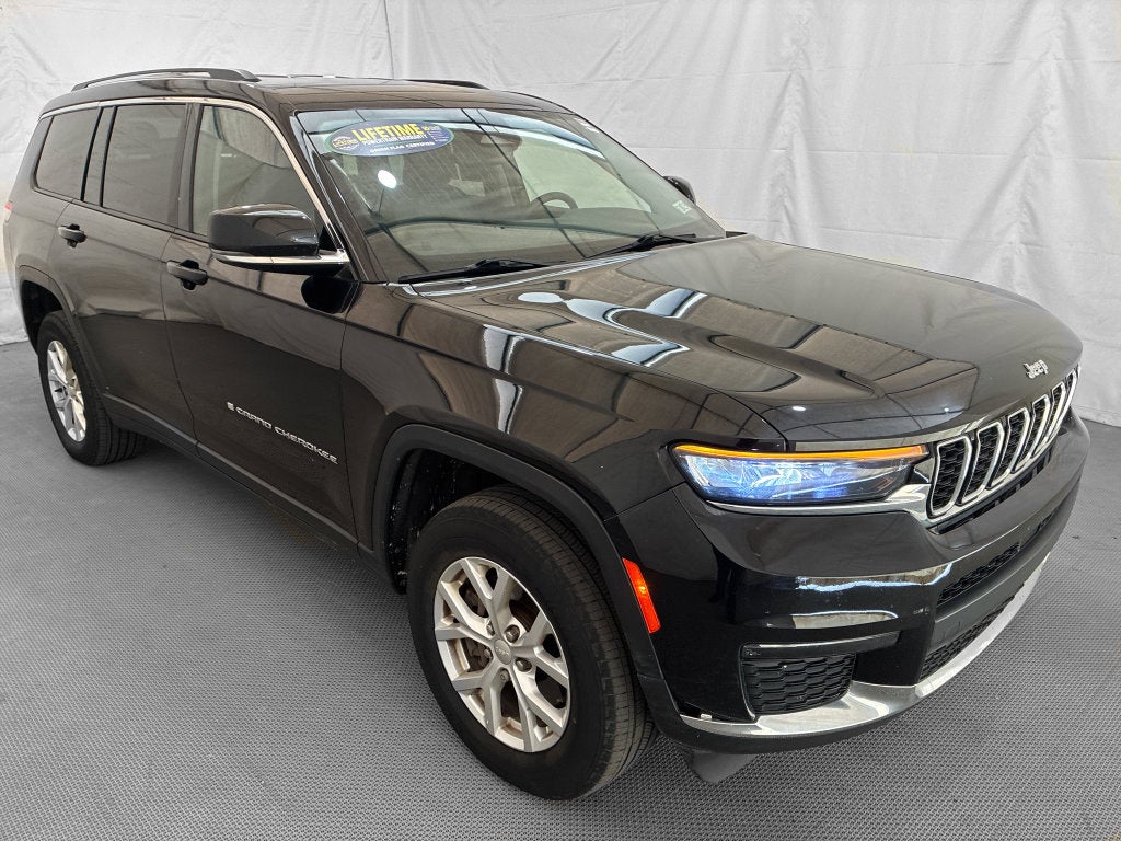 2023 Jeep Grand Cherokee Laredo 4x4