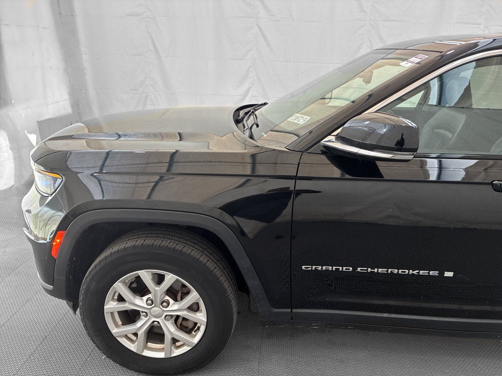 2023 Jeep Grand Cherokee Laredo 4x4