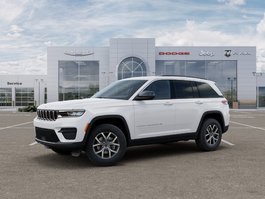 2027 Jeep Grand Cherokee GRAND CHEROKEE LAREDO X 4X4