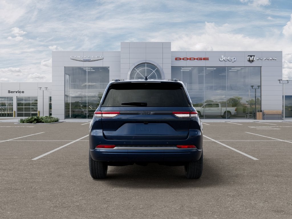 2027 Jeep Grand Cherokee GRAND CHEROKEE LIMITED RESERVE 4X4