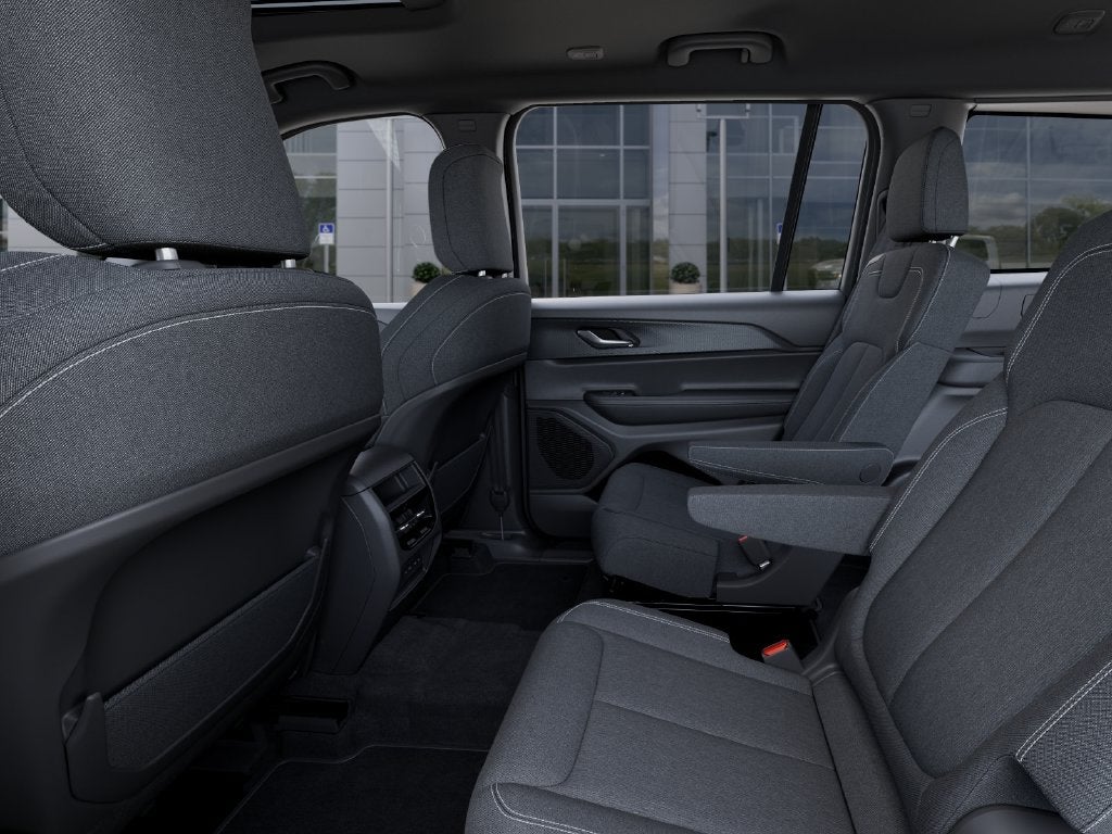 2027 Jeep Grand Cherokee GRAND CHEROKEE L LAREDO X 4X4