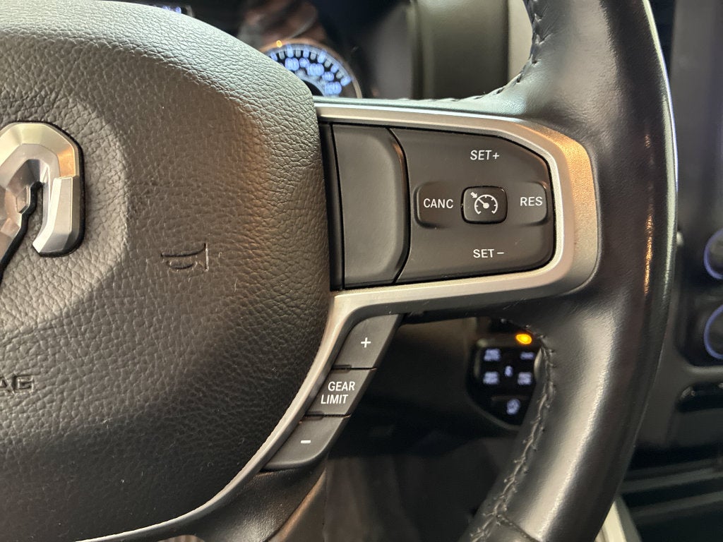 2022 RAM 1500 Big Horn Crew Cab 4x4 5'7' Box