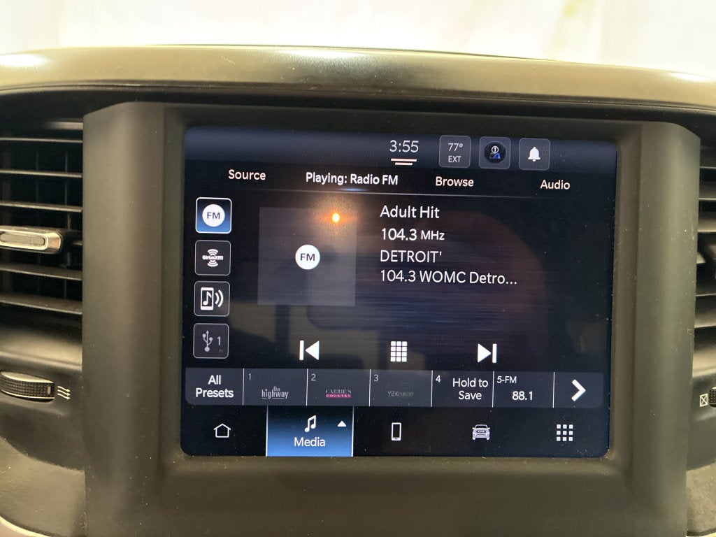 2023 RAM 1500 Big Horn Crew Cab 4x4 5'7' Box