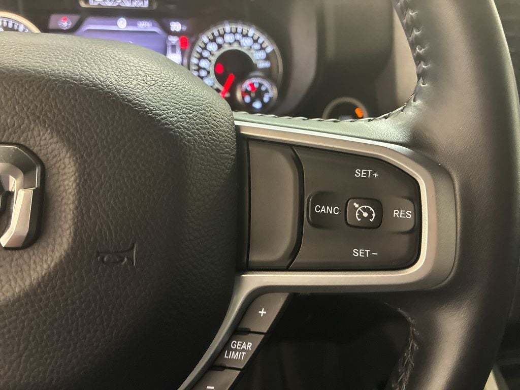 2023 RAM 1500 Big Horn Crew Cab 4x4 5'7' Box