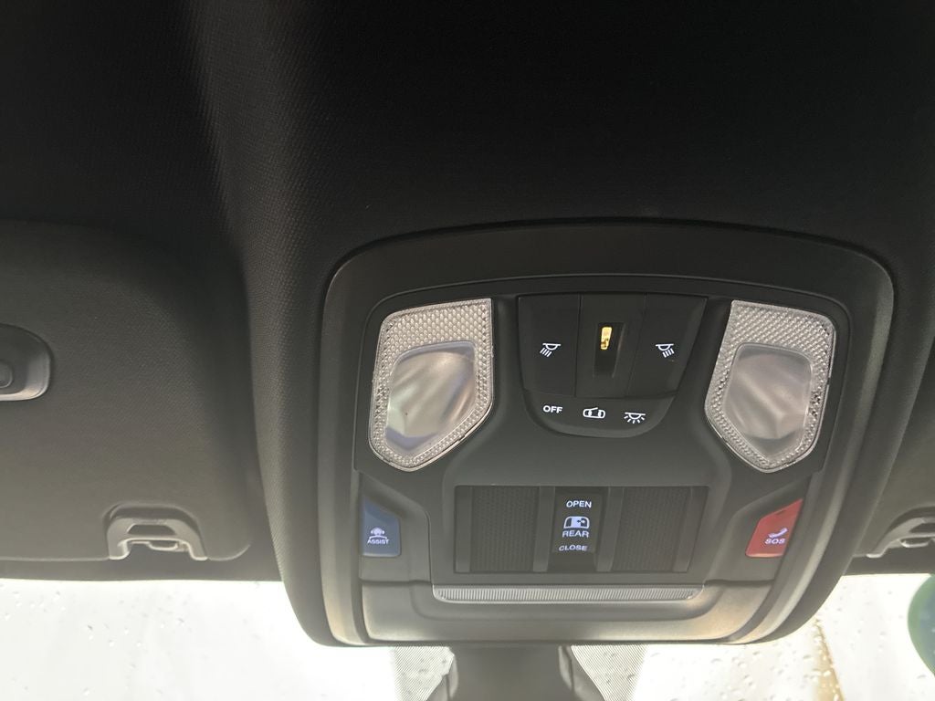 2023 RAM 1500 Big Horn Crew Cab 4x4 5'7' Box