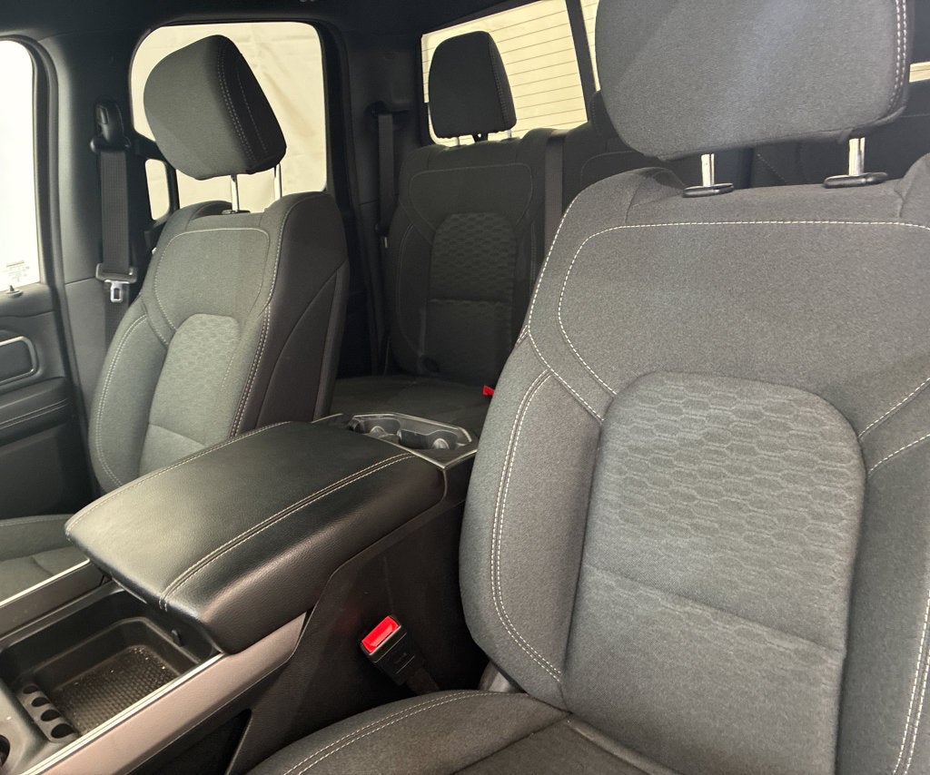 2025 RAM 1500 Big Horn Crew Cab 4x4 6'4' Box